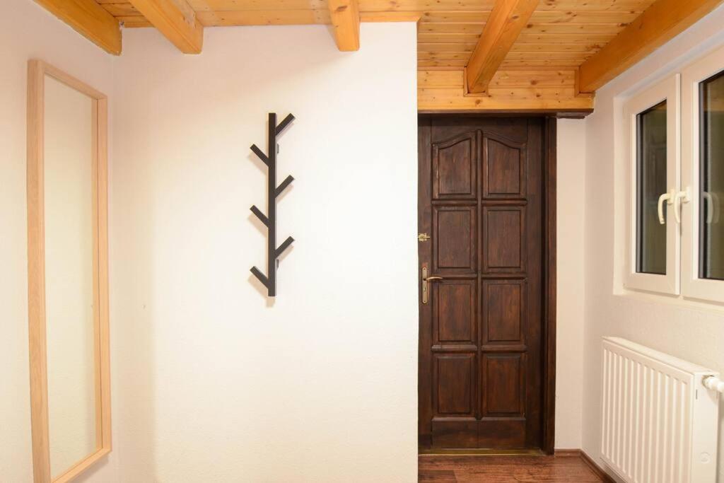 Famous Kiraly Street At Large 3Br 10Ppl @ Central Budapest Bagian luar foto